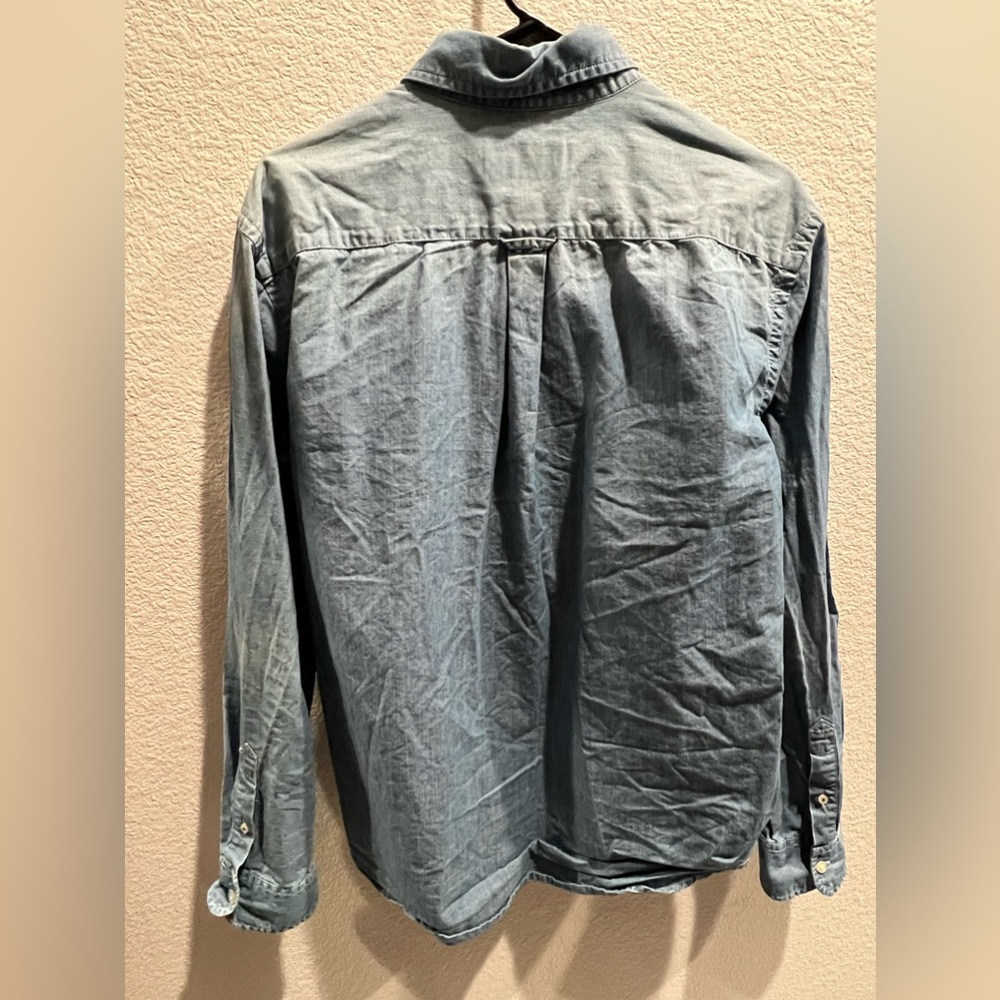 American Eagle Outfitters Men’s Button Down Denim Shirt Size Large Athletic Fit - Picture 4 of 10
